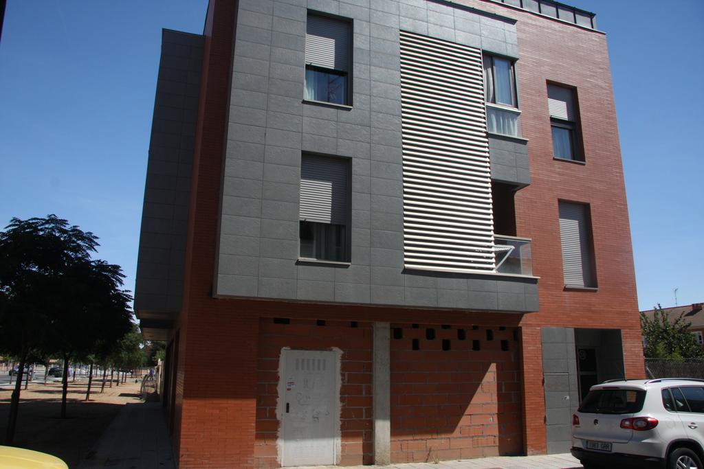 Apartmento Avda Madrid アスケカ・デ・エナレス 部屋 写真