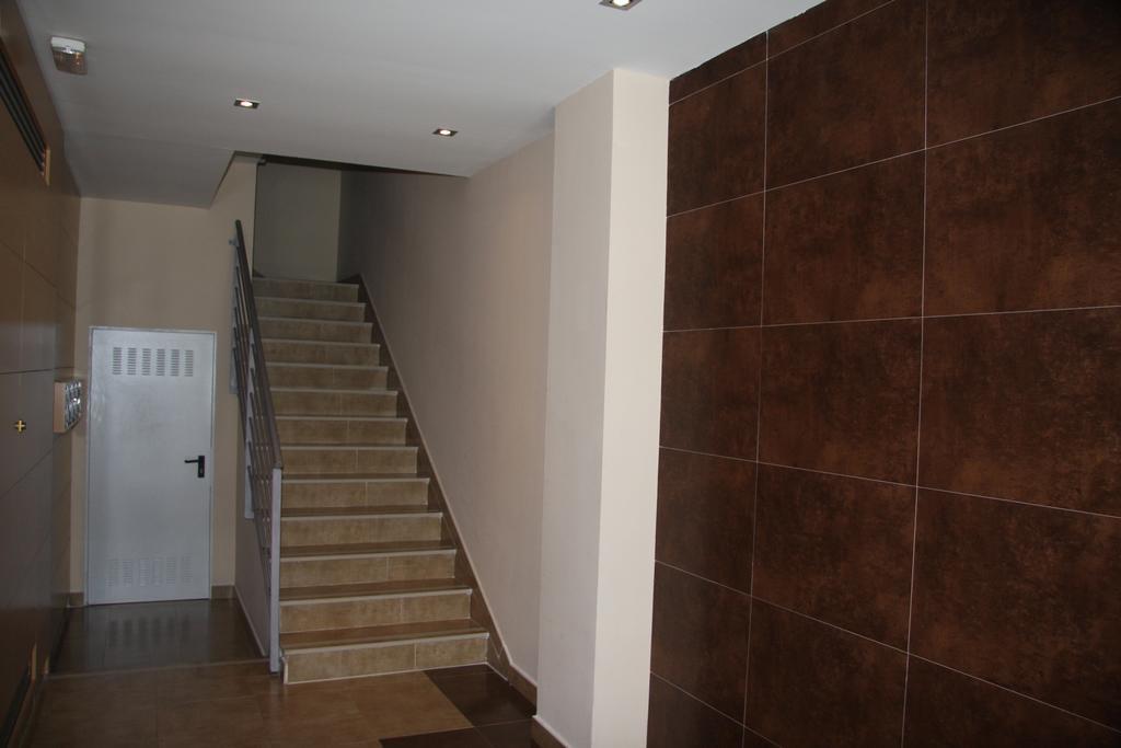 Apartmento Avda Madrid アスケカ・デ・エナレス 部屋 写真