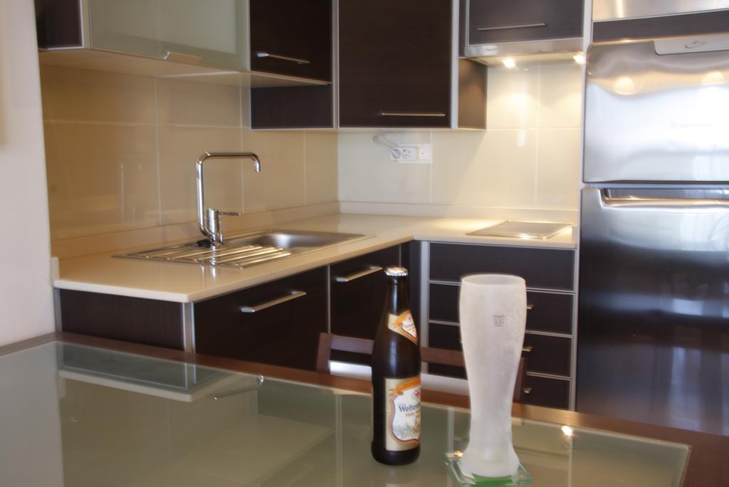 Apartmento Avda Madrid アスケカ・デ・エナレス 部屋 写真
