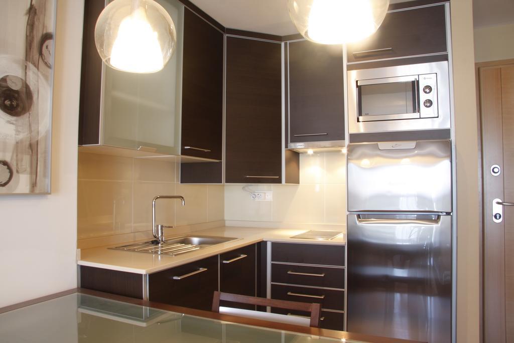 Apartmento Avda Madrid アスケカ・デ・エナレス 部屋 写真