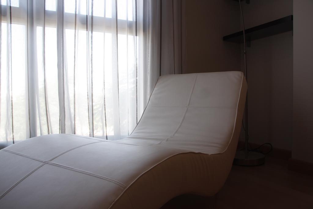 Apartmento Avda Madrid アスケカ・デ・エナレス 部屋 写真